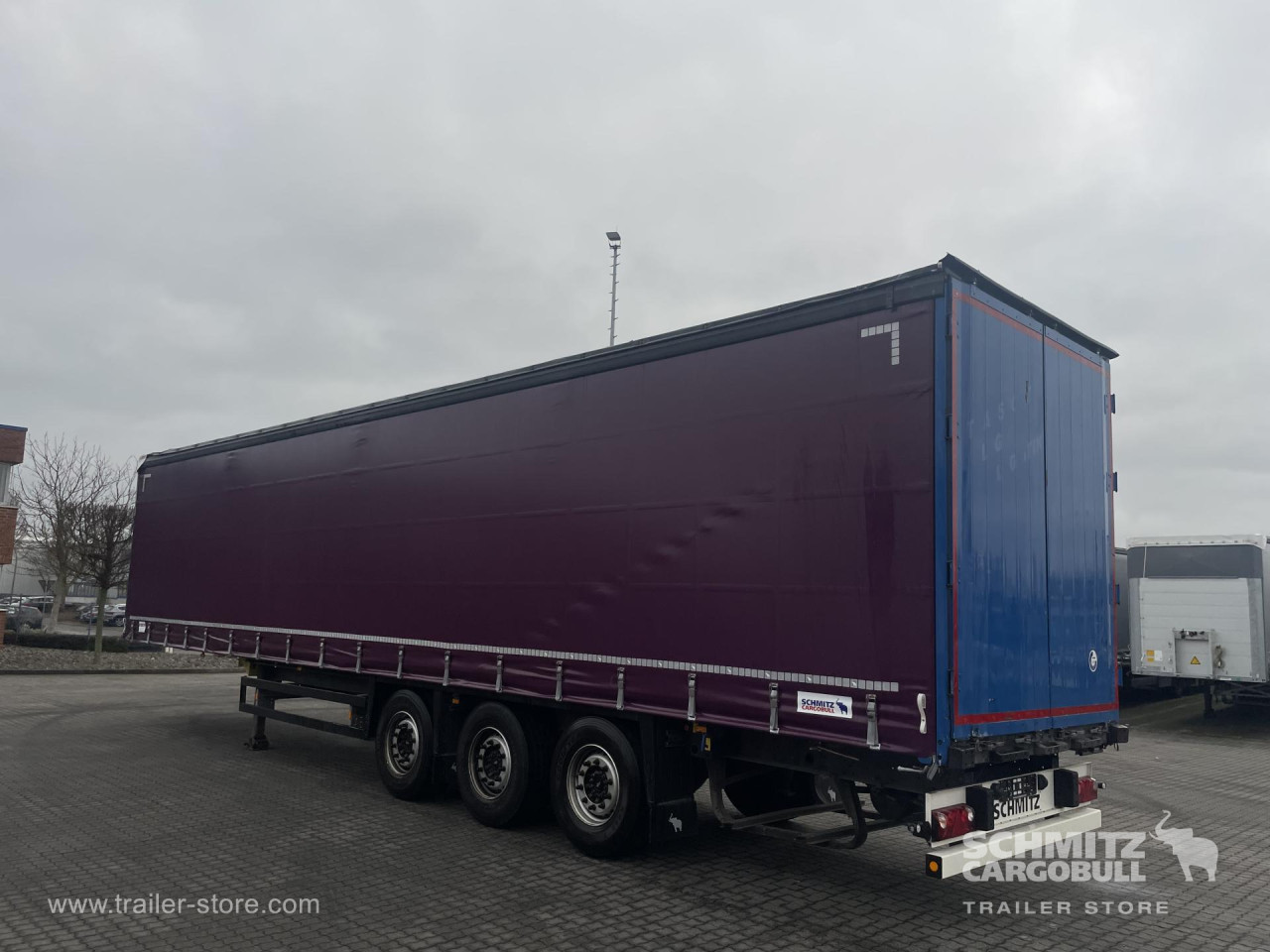 Schmitz Cargobull Curtainsider Coil 