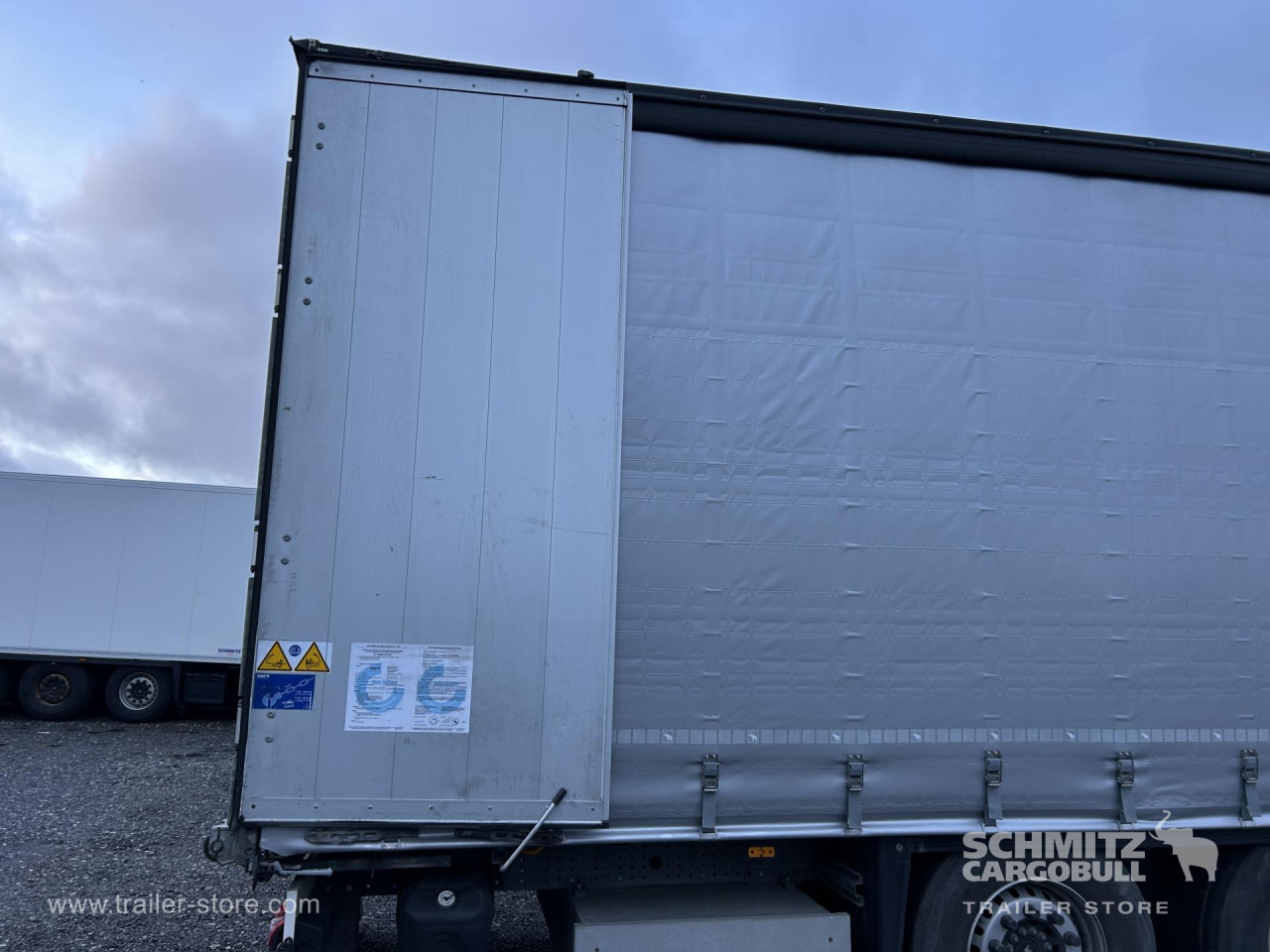 Schmitz Cargobull Curtainsider Standard 