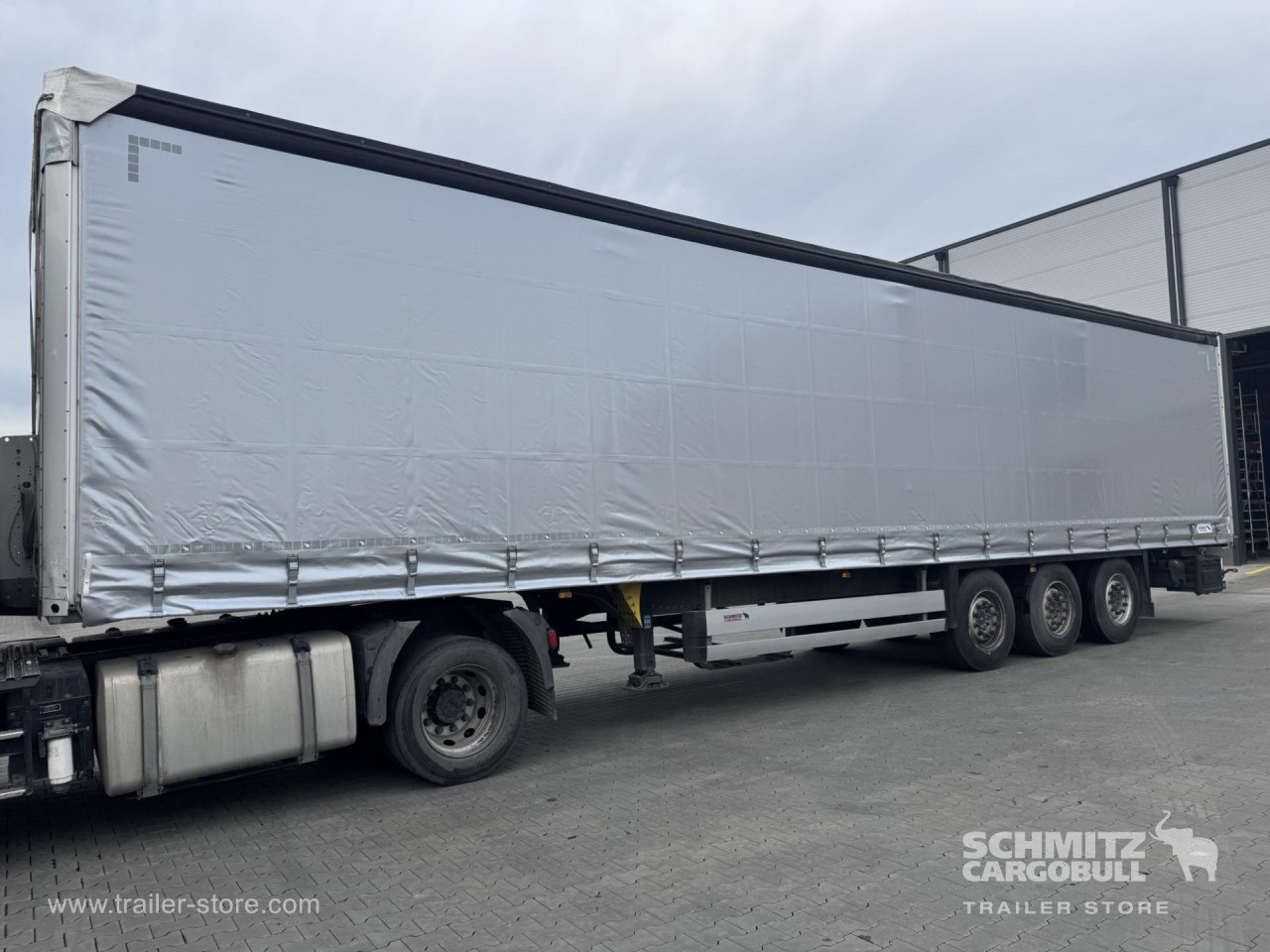 Schmitz Cargobull Curtainsider Standard 