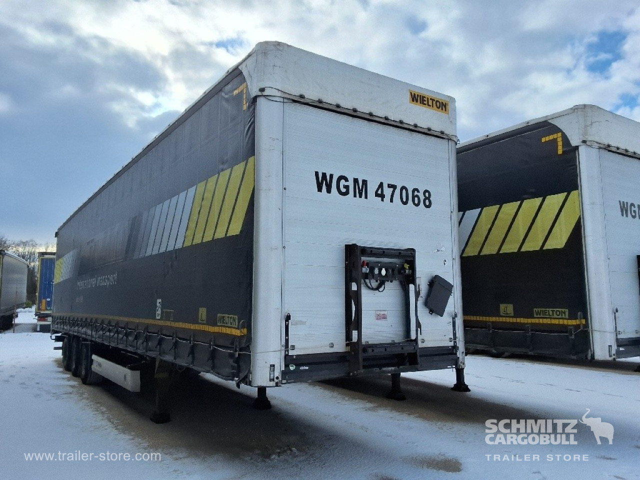 WIELTON Curtainsider Mega 