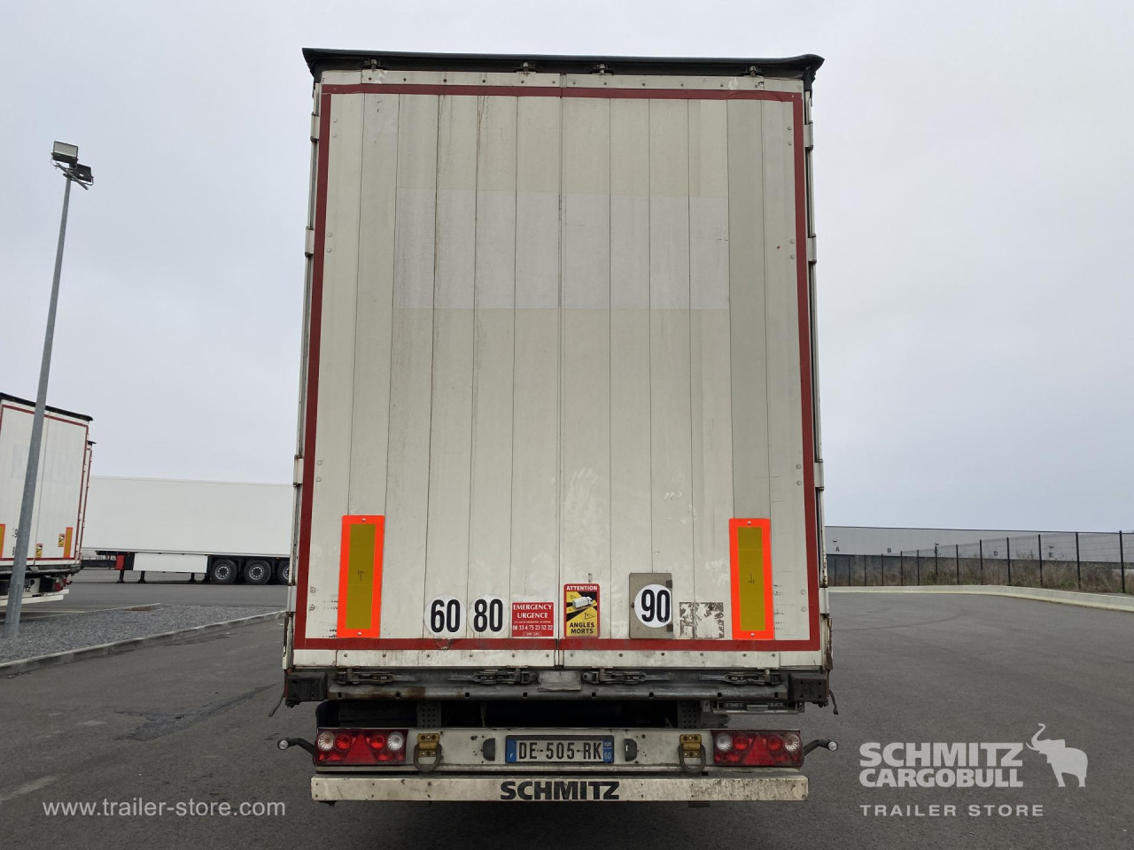 Schmitz Cargobull Semitrailer Curtainsider Mega 