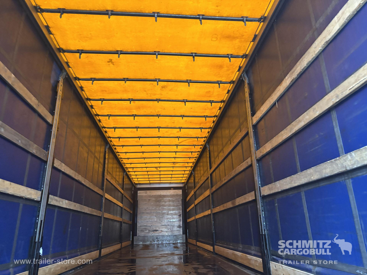 Schmitz Cargobull Curtainsider Standard 