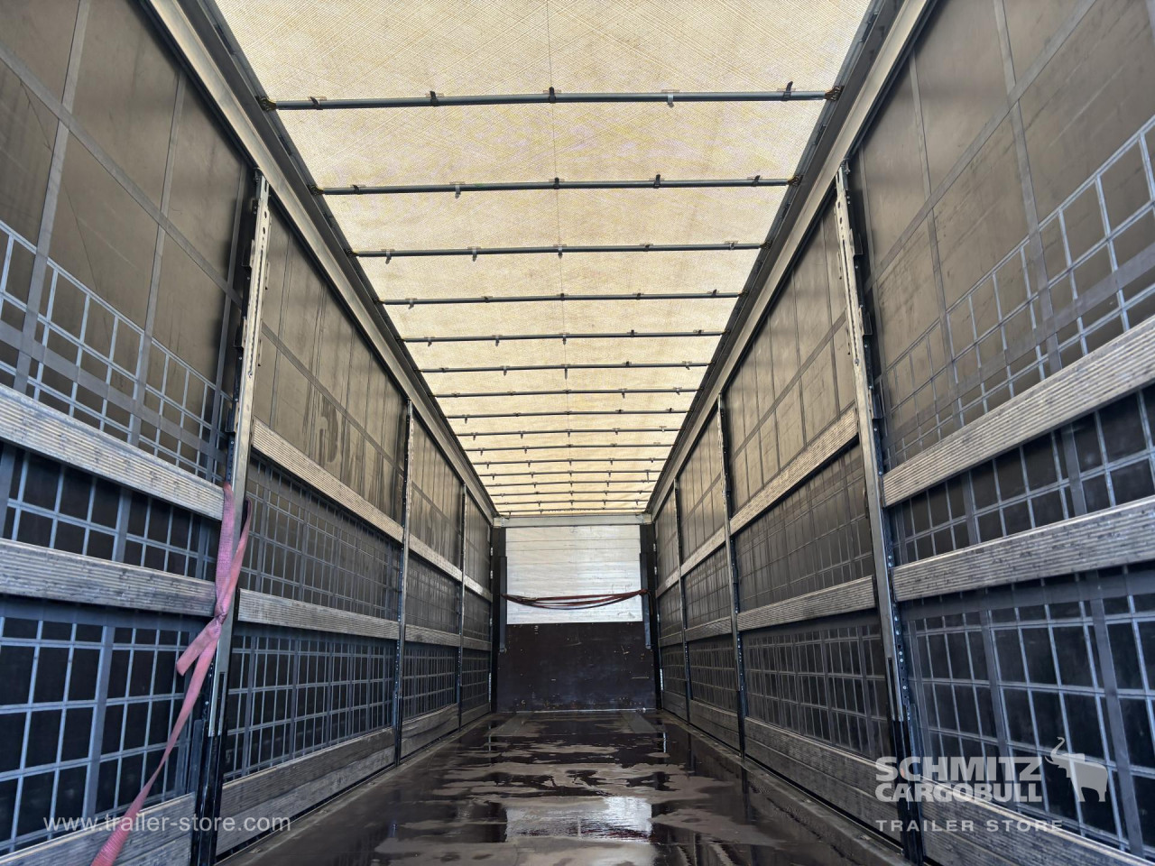 Schmitz Cargobull Curtainsider Mega 