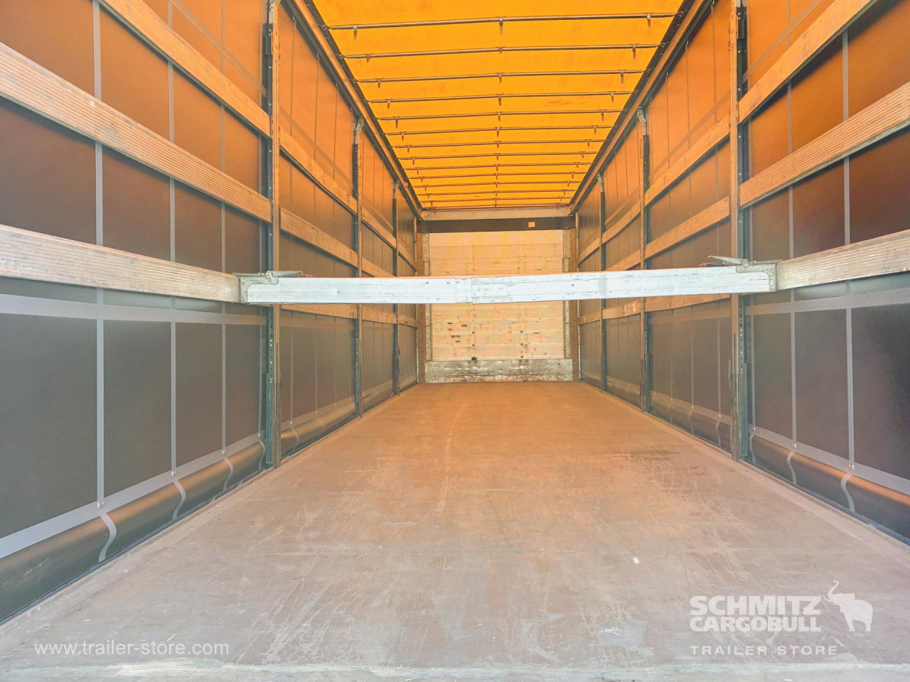 Schmitz Cargobull Curtainsider Standard 