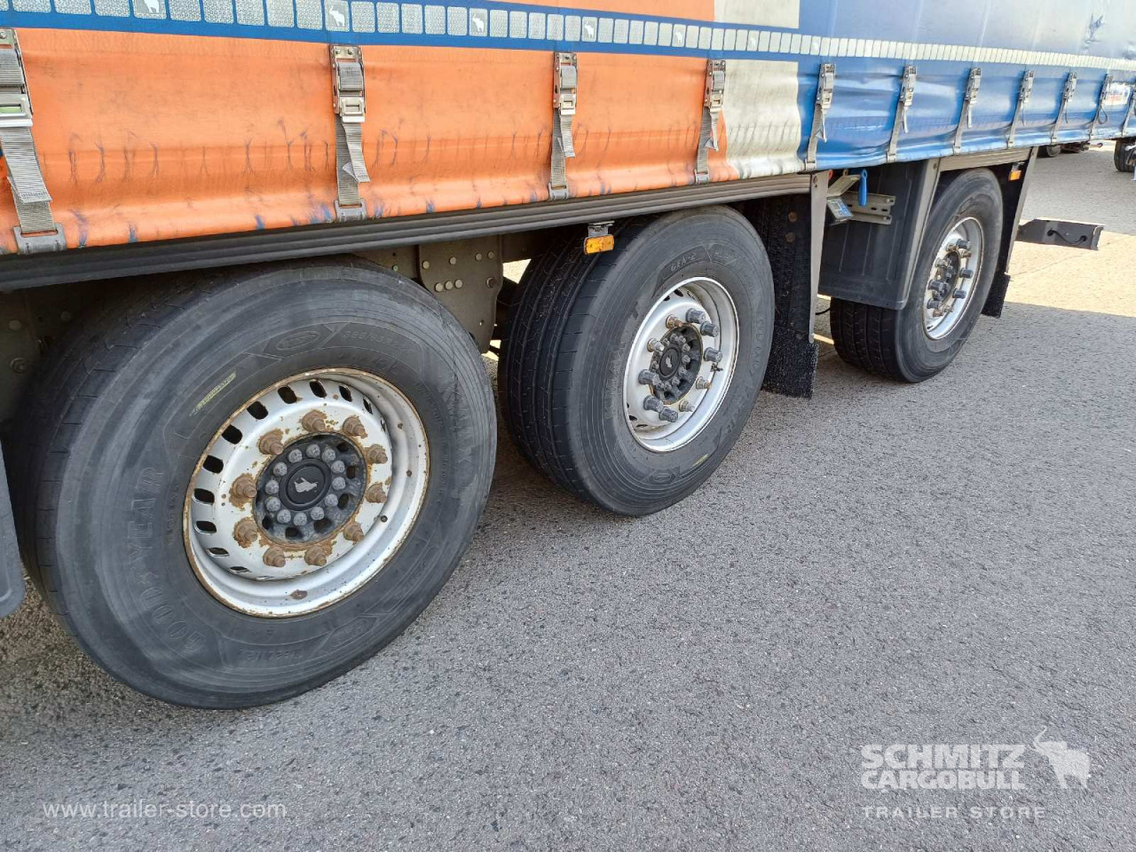 Schmitz Cargobull Curtainsider Standard Staplerhalterung 