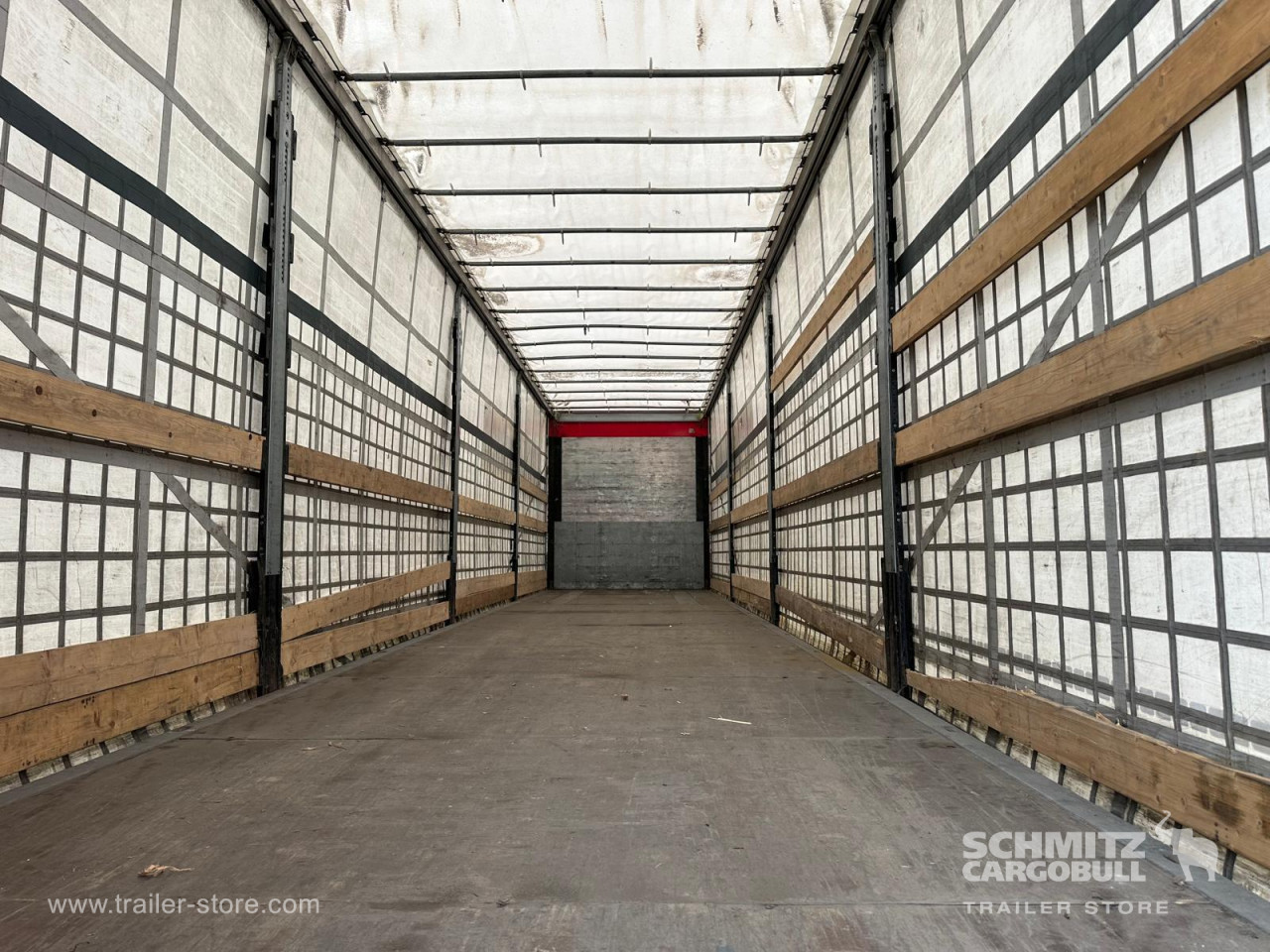 Schmitz Cargobull Semitrailer Curtainsider Standard Hayon 