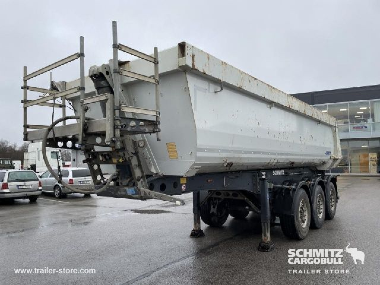 Schmitz Cargobull Tipper Steel half pipe body 24m³ 