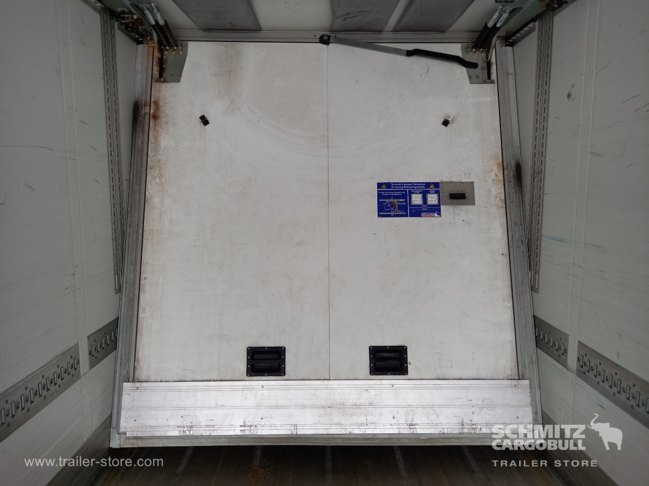 Schmitz Cargobull Tiefkühler Multitemp Doppelstock Trennwand Ladebordwand 
