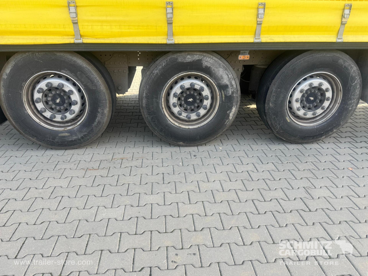 Schmitz Cargobull Curtainsider Standard 
