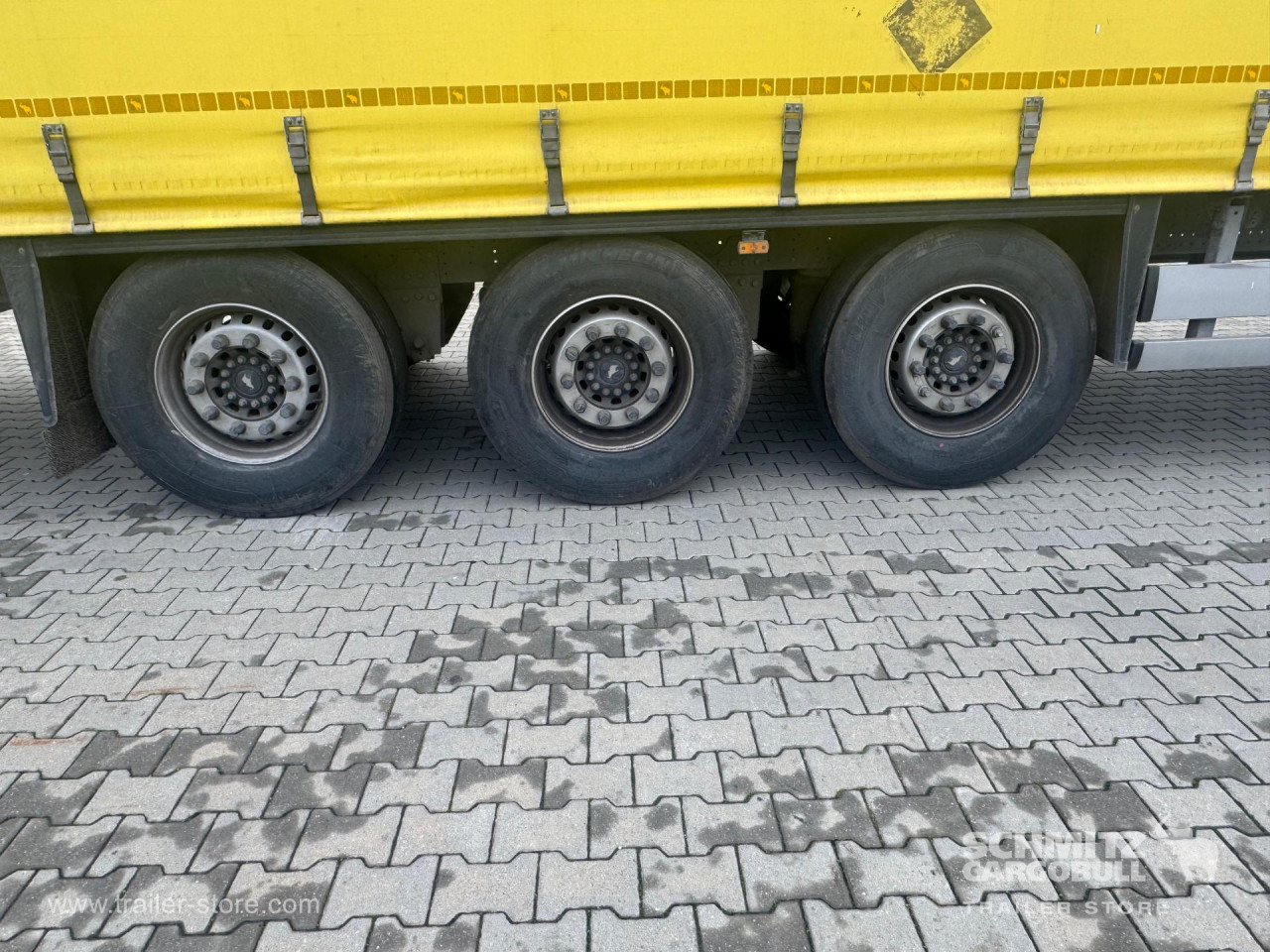 Schmitz Cargobull Curtainsider Standard 