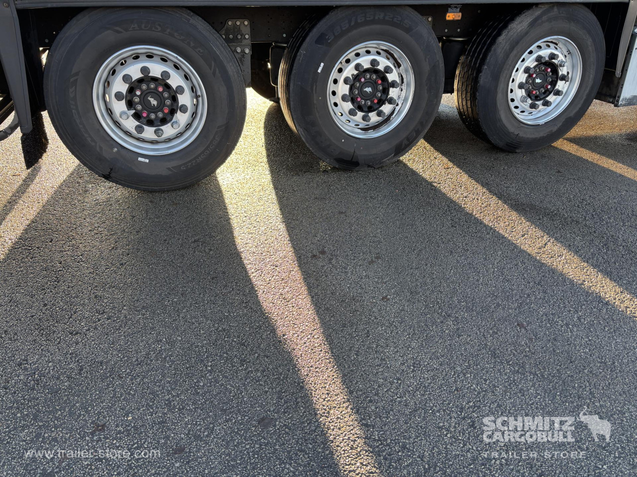 Schmitz Cargobull Curtainsider Standard 