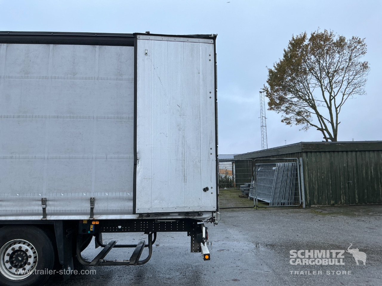 Schmitz Cargobull Curtainsider Standard , Folding wall right 