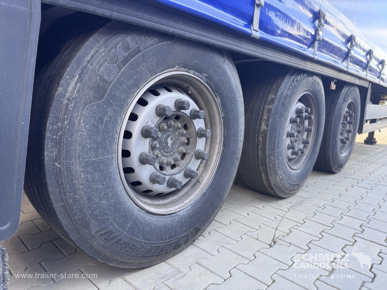 Schmitz Cargobull Curtainsider Standard 