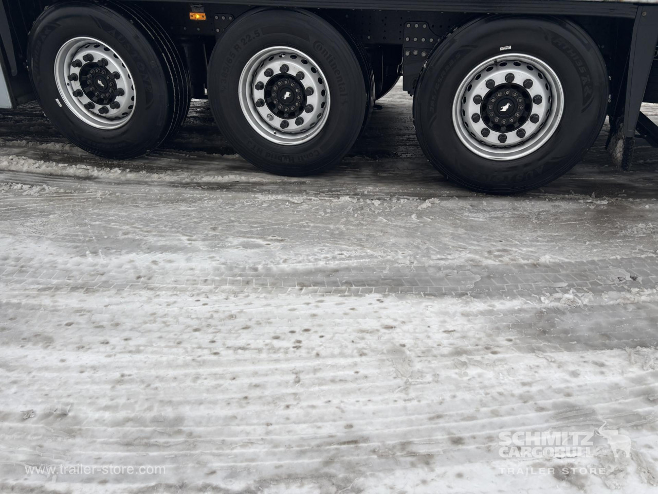 Schmitz Cargobull Curtainsider Standard 