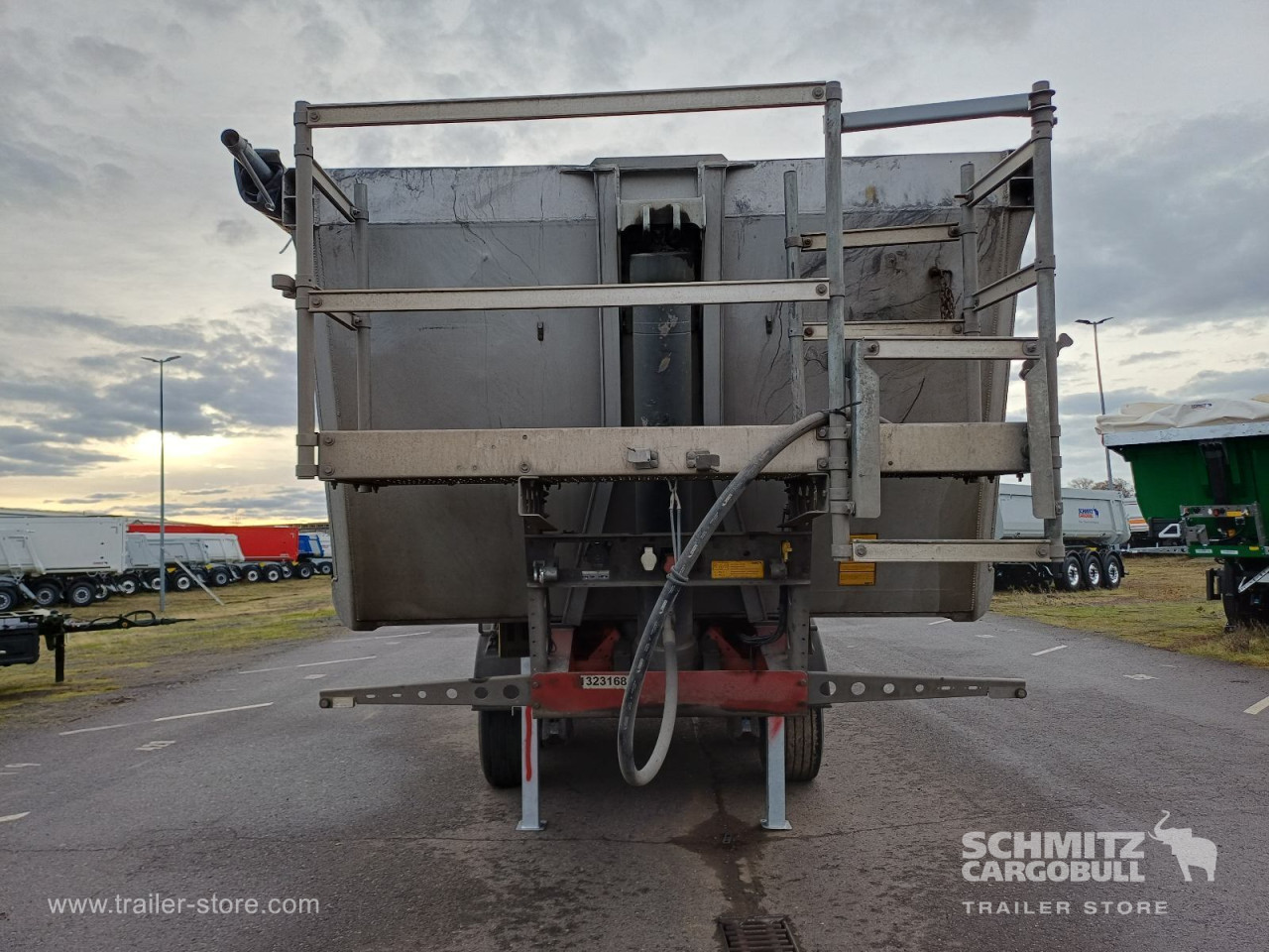 Schmitz Cargobull Kipper Alukastenmulde 27m³ 