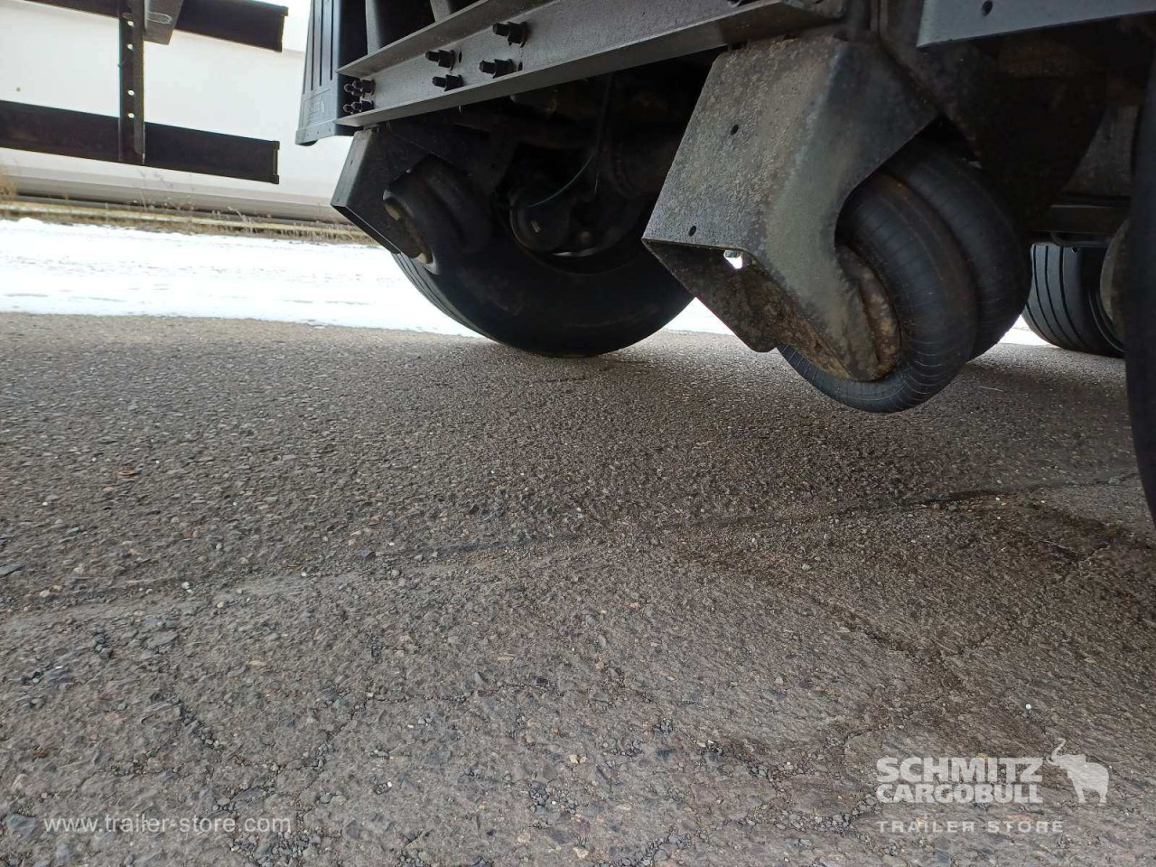 Schmitz Cargobull Curtainsider Standard Ladebordwand 