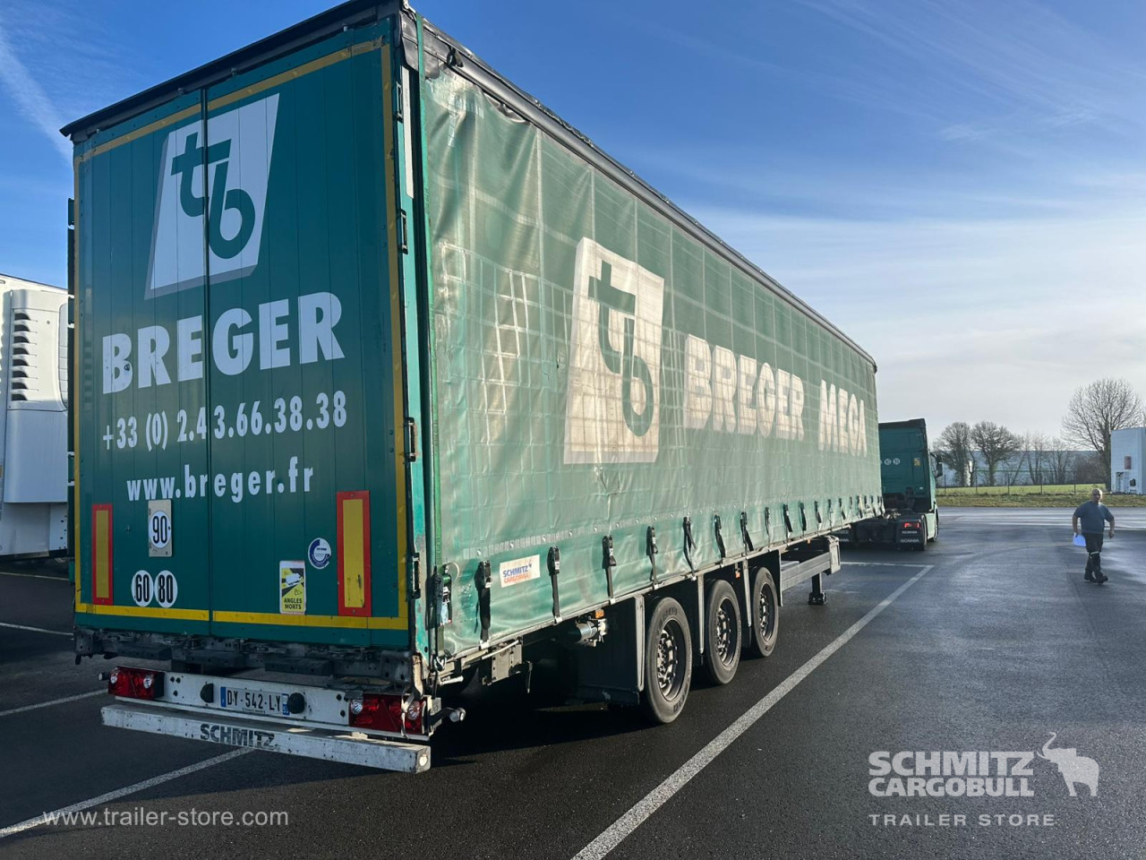 Schmitz Cargobull Semitrailer Curtainsider Mega 