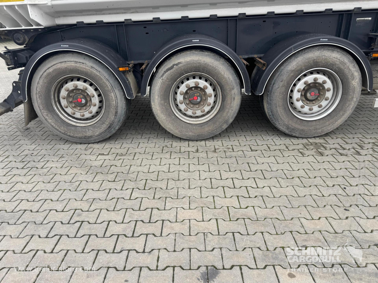 WIELTON Tipper Alu-square sided body 28m³ 