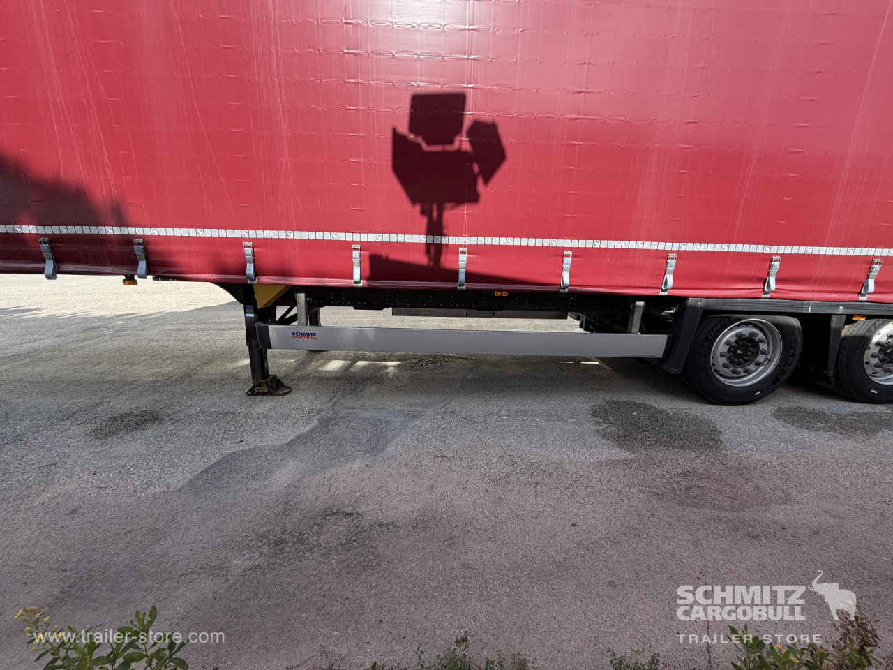 Schmitz Cargobull Curtainsider Mega 