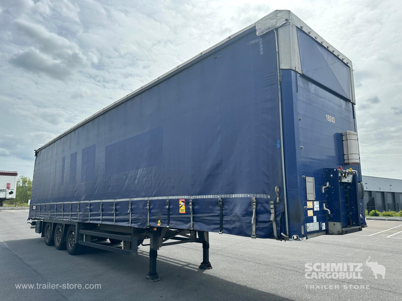 Schmitz Cargobull Semitrailer Curtainsider Mega 