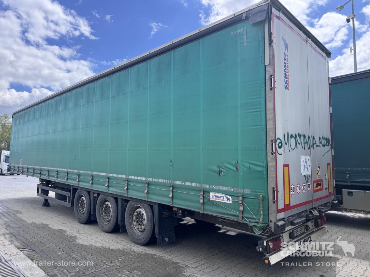 Schmitz Cargobull Curtainsider Mega 