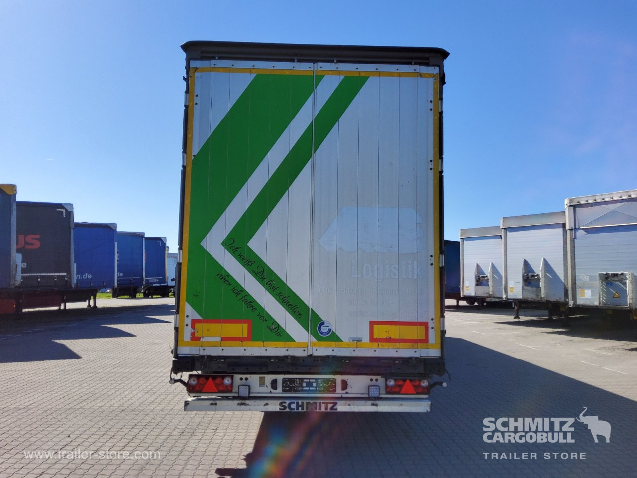 Schmitz Cargobull Curtainsider Mega Getränke 