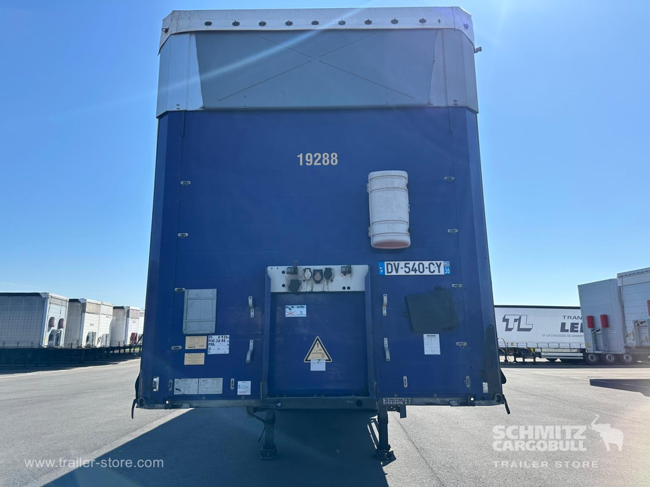 Schmitz Cargobull Semitrailer Curtainsider Mega 