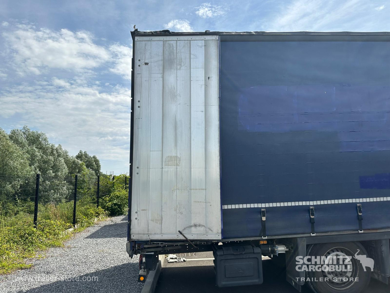 Schmitz Cargobull Semitrailer Curtainsider Mega 