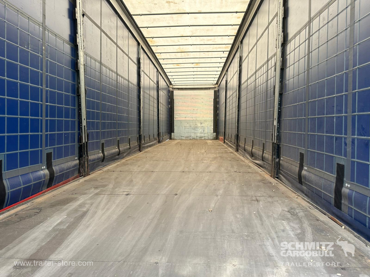 Schmitz Cargobull Semitrailer Curtainsider Mega 