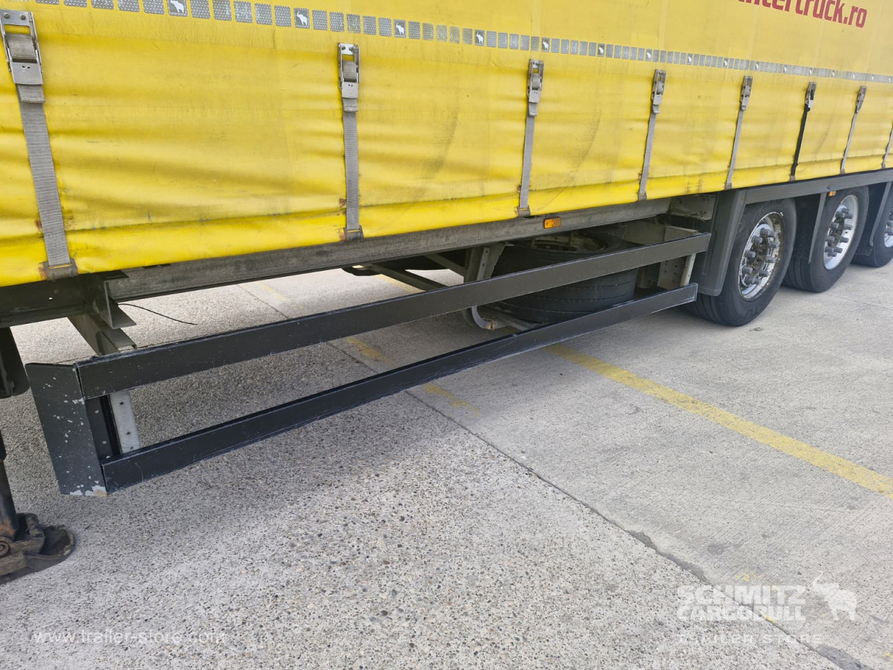 Schmitz Cargobull Curtainsider Mega 
