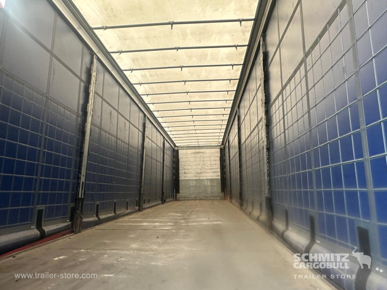 Schmitz Cargobull Semitrailer Curtainsider Mega 