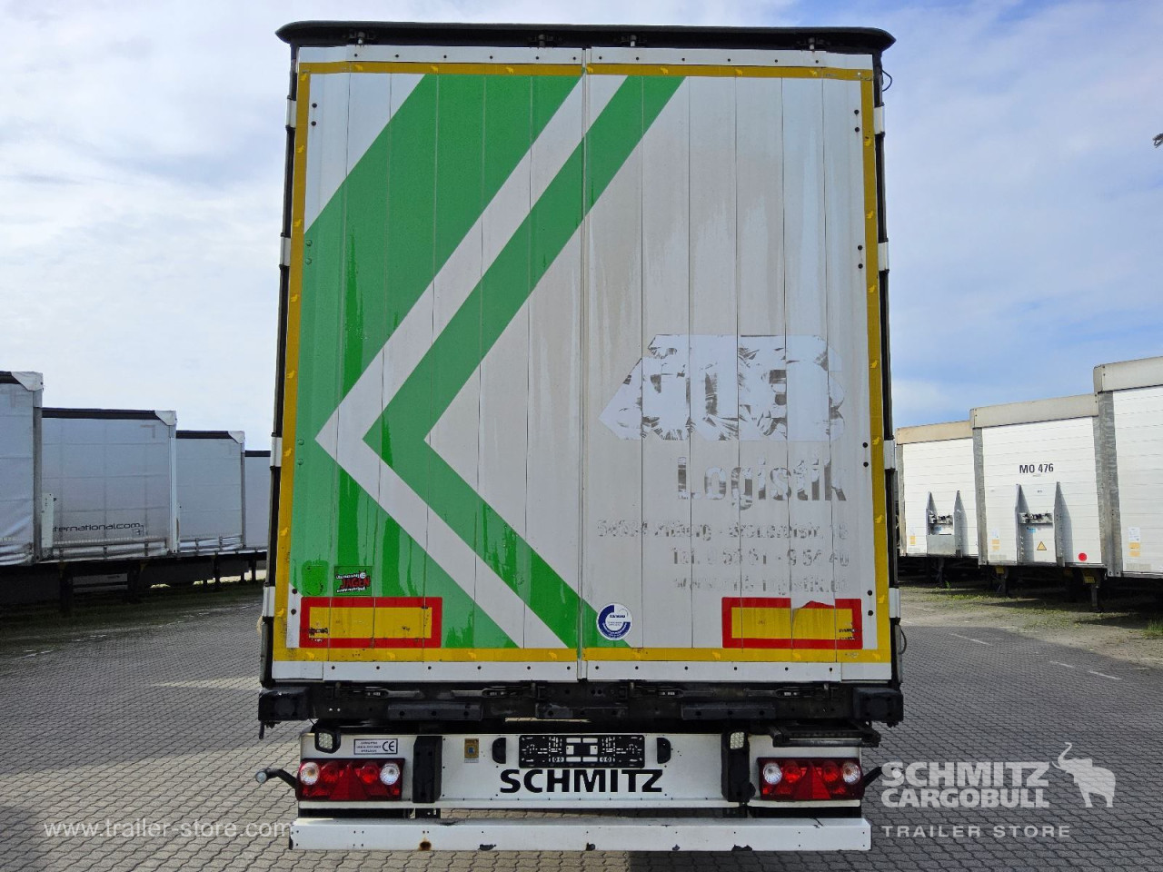Schmitz Cargobull Curtainsider Mega Getränke 
