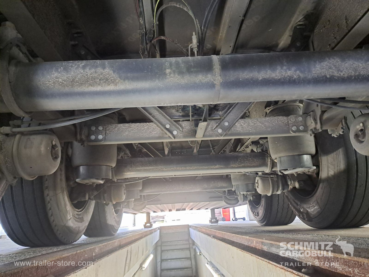 Schmitz Cargobull Curtainsider Standard Getränke 