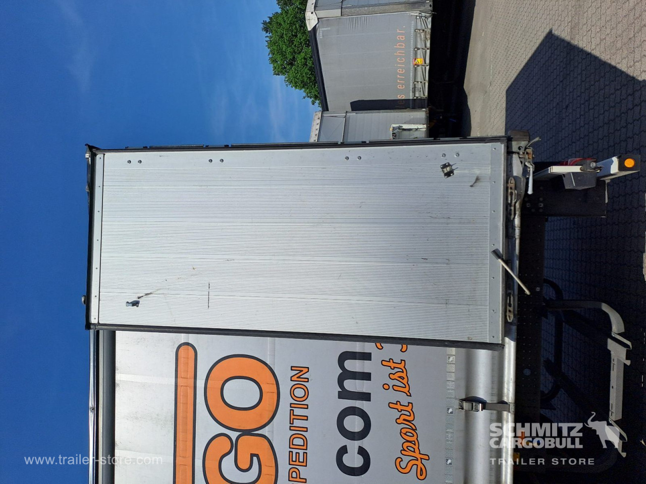 Schmitz Cargobull Curtainsider Standard Getränke 