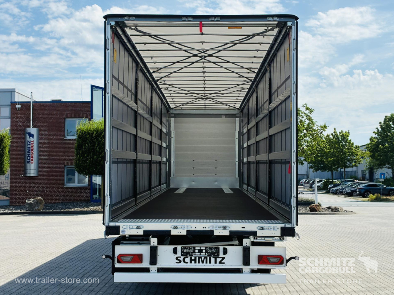 Schmitz Cargobull Curtainsider Standard Getränke 