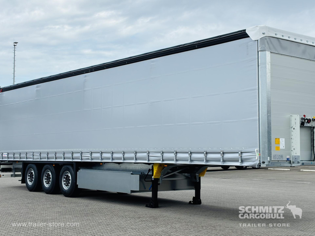Schmitz Cargobull Curtainsider Standard 