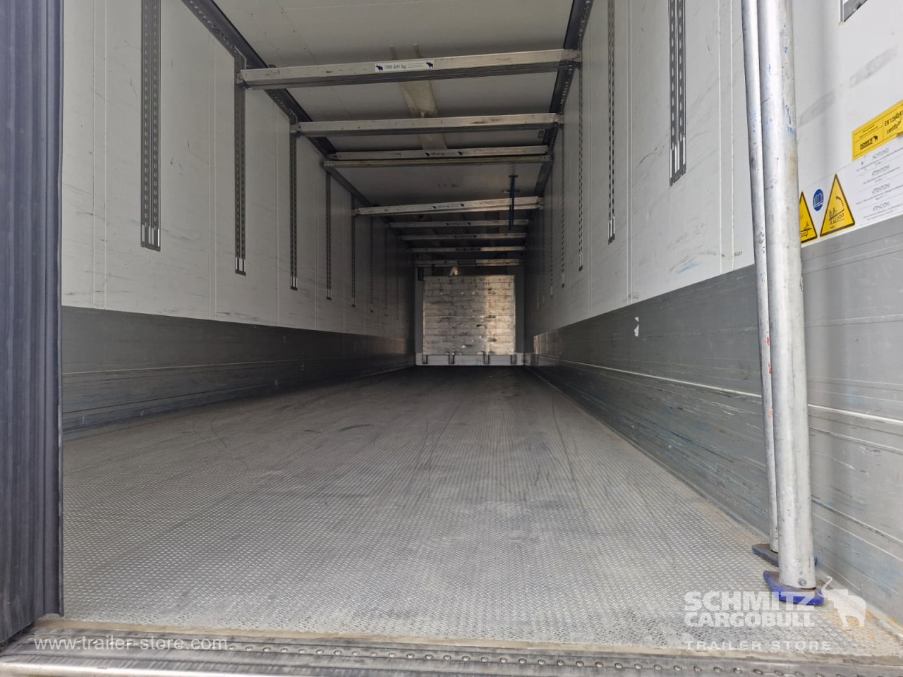 Schmitz Cargobull Reefer Standard 