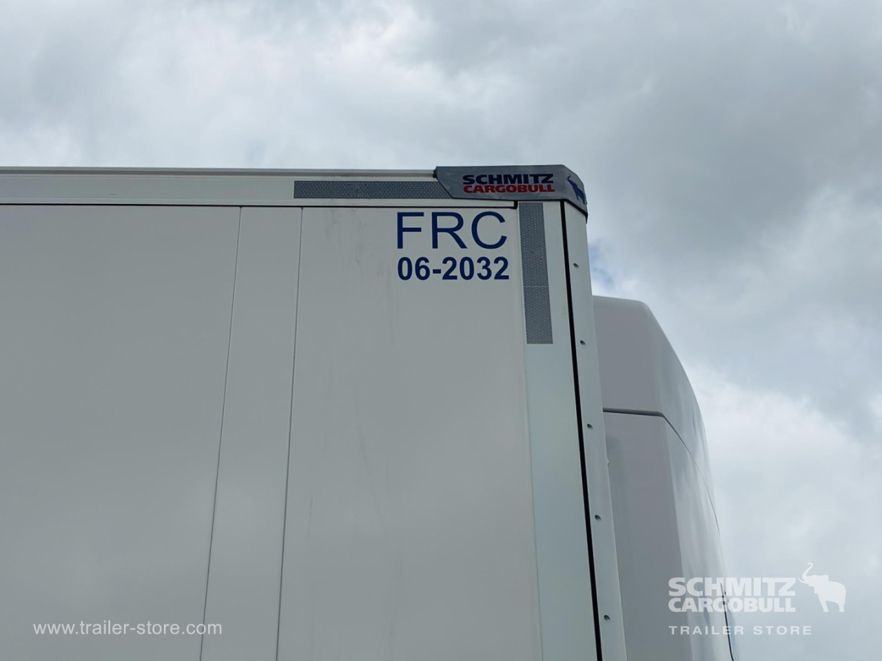 Schmitz Cargobull Tiefkühler Standard Doppelstock Trennwand 