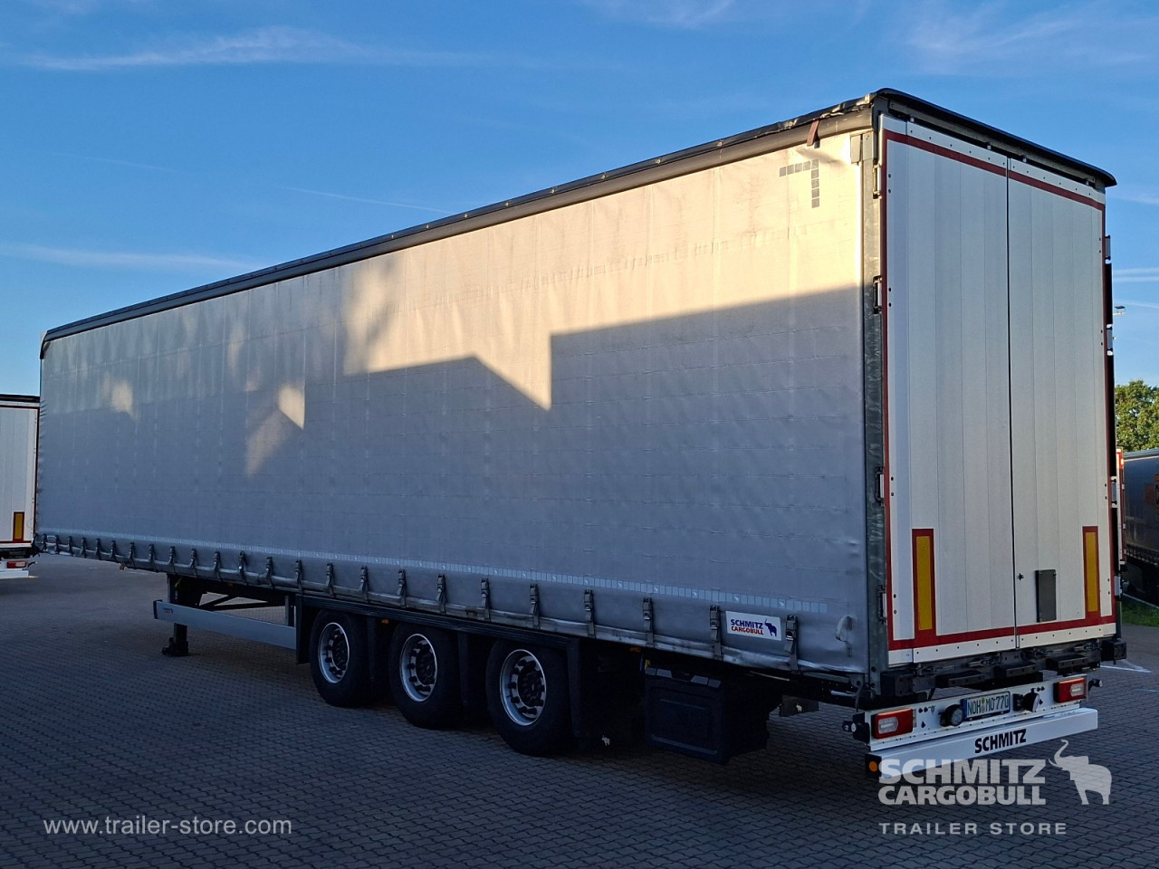Schmitz Cargobull Curtainsider Mega 