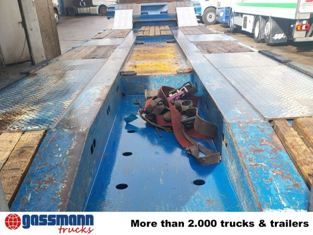 Fliegl SDS 420 T, letzte Achse Nachlaufgelenkt, Verbr. 