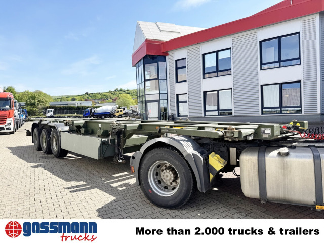 Doll U-74.0 3-Achs Containerchassis, 2x20/20/30/40ft, 