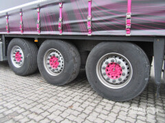 Schmitz Cargobull Curtainsider Standard Getränke 