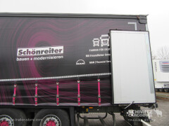 Schmitz Cargobull Curtainsider Standard Getränke 