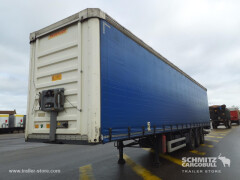 FRUEHAUF Semitrailer Curtainsider Standard Hayon 