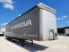 Schmitz Cargobull Curtainsider Mega 