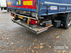 Schmitz Cargobull Curtainsider Standard Taillift 