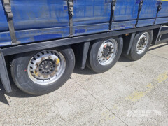 Schmitz Cargobull Curtainsider Varios 