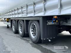Schmitz Cargobull Curtainsider Mega Getränke 