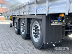 Schmitz Cargobull Curtainsider Mega Getränke 