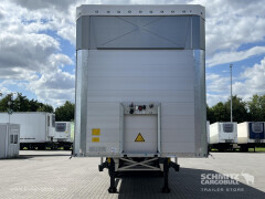 Schmitz Cargobull Curtainsider Mega Getränke 